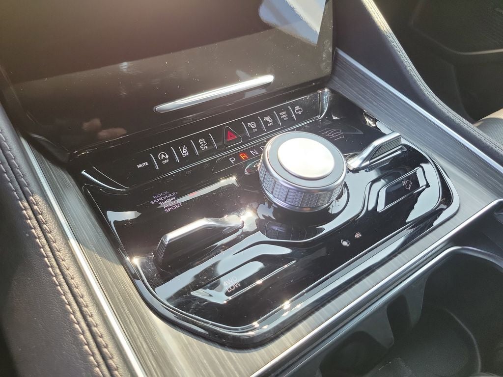 2023 Jeep Wagoneer Series III