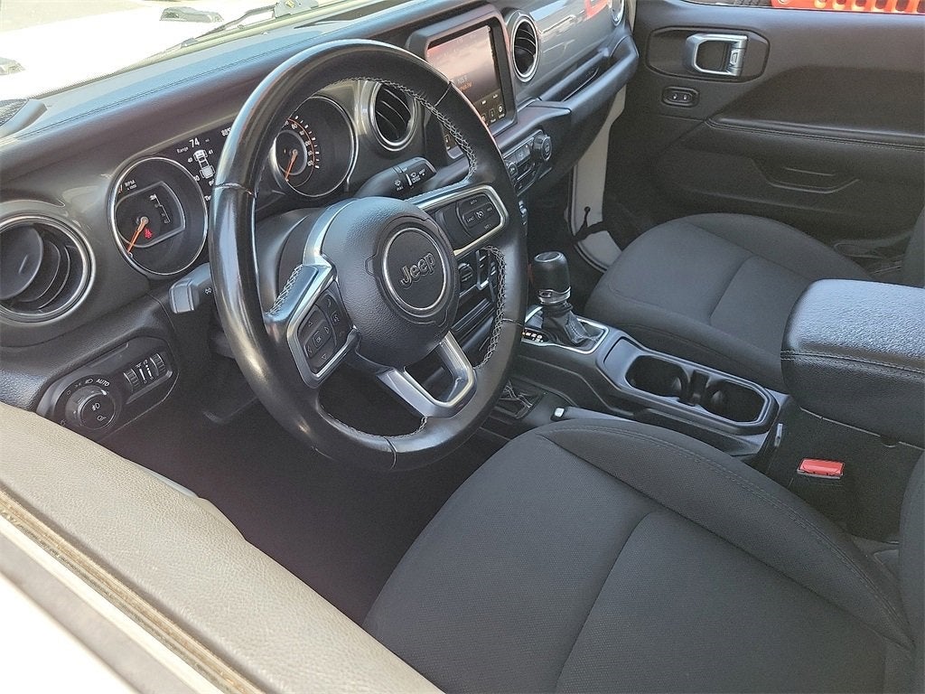 2022 Jeep Gladiator Overland