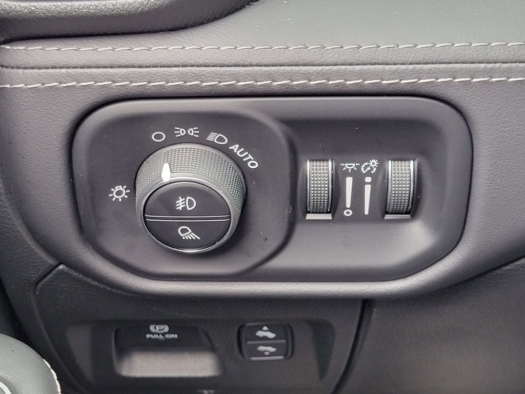 2023 RAM 1500 Limited