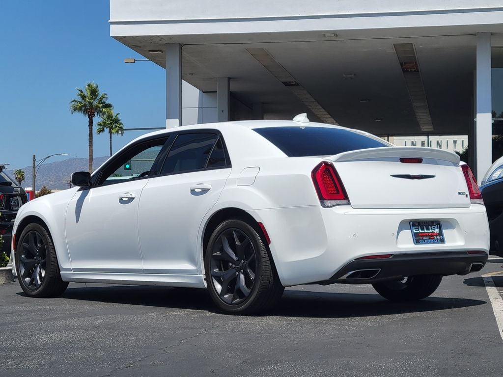 2023 Chrysler 300 S