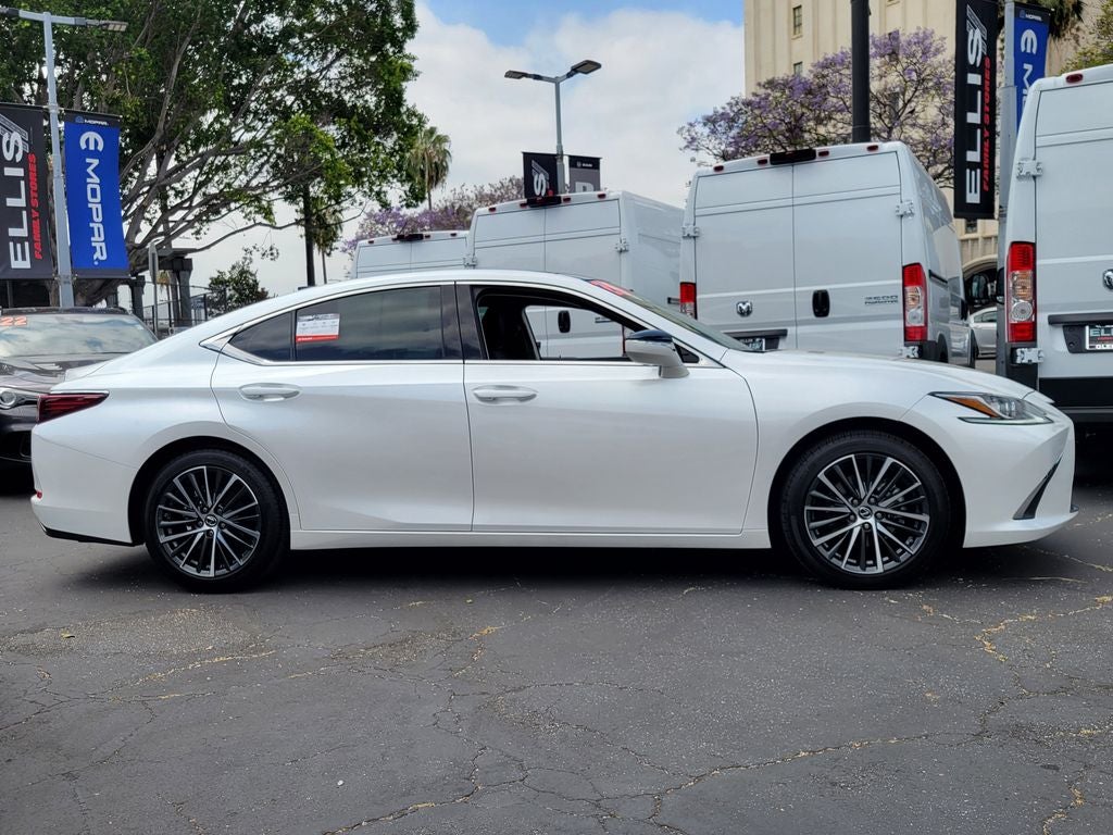 2025 Lexus ES 350