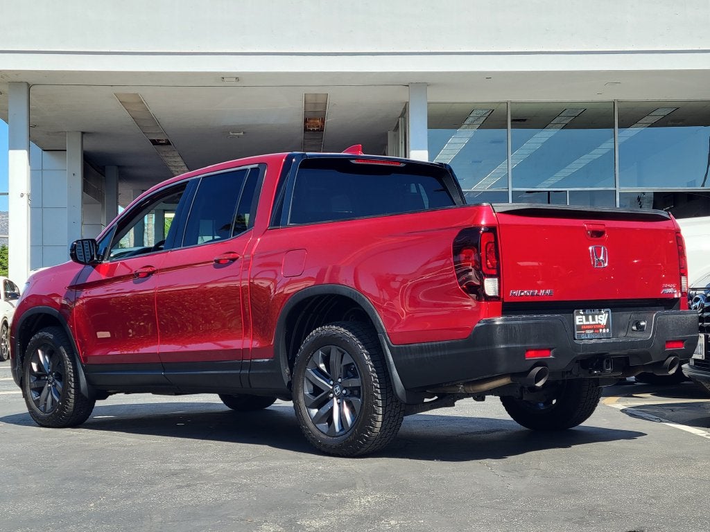 2021 Honda Ridgeline photo 2