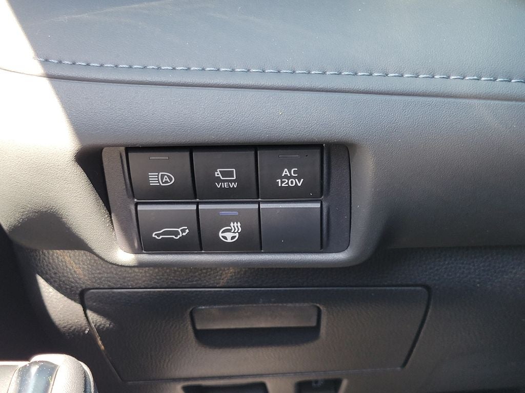 2023 Toyota Highlander Hybrid Platinum
