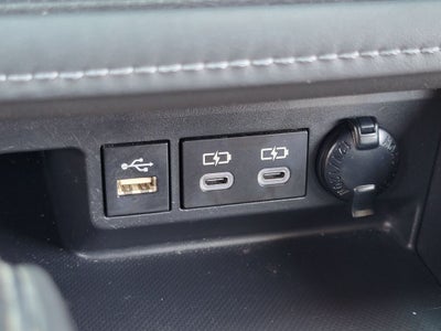 2023 Toyota Highlander Hybrid Platinum