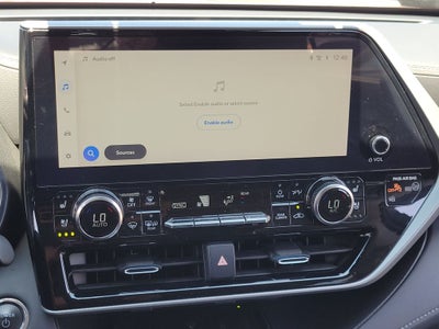2023 Toyota Highlander Hybrid Platinum