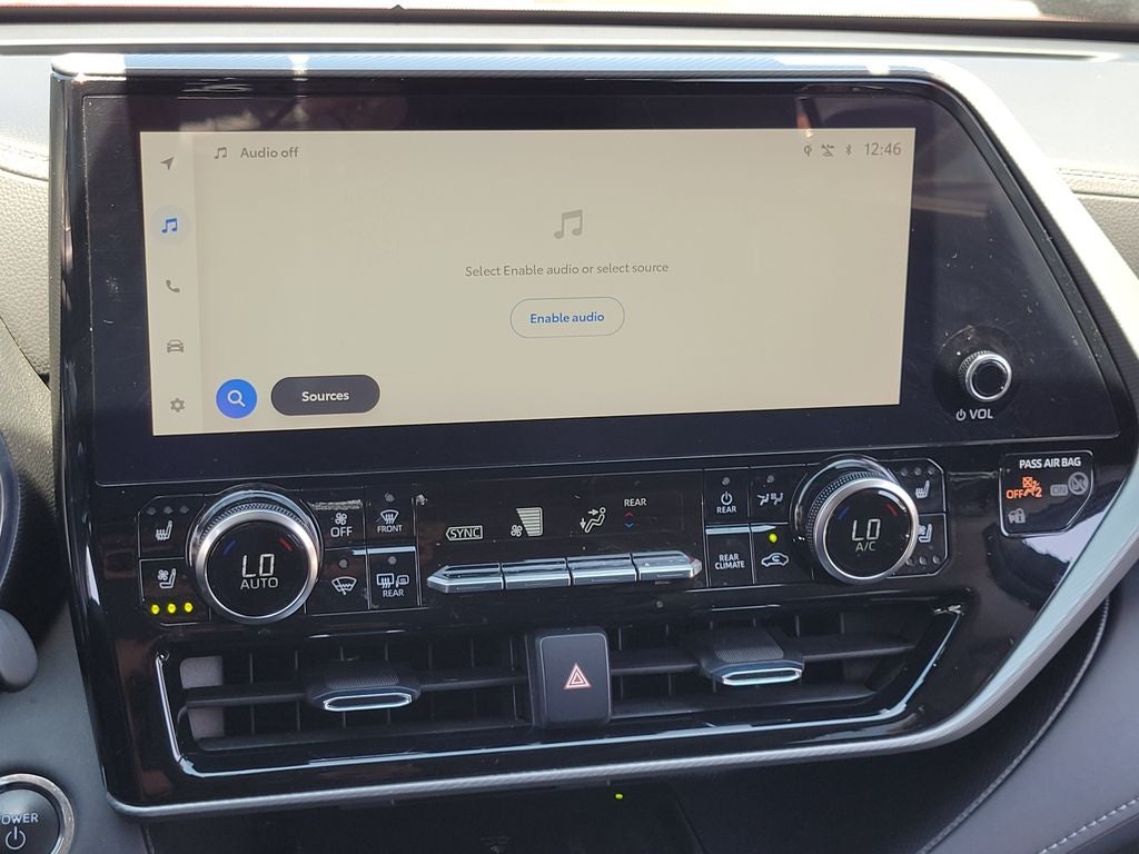 2023 Toyota Highlander Hybrid Platinum