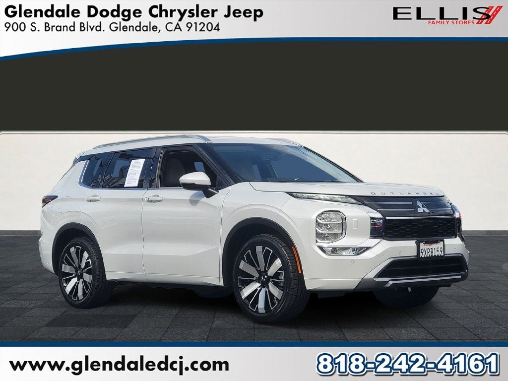 2025 Mitsubishi Outlander Base
