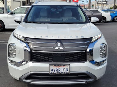 2025 Mitsubishi Outlander Base