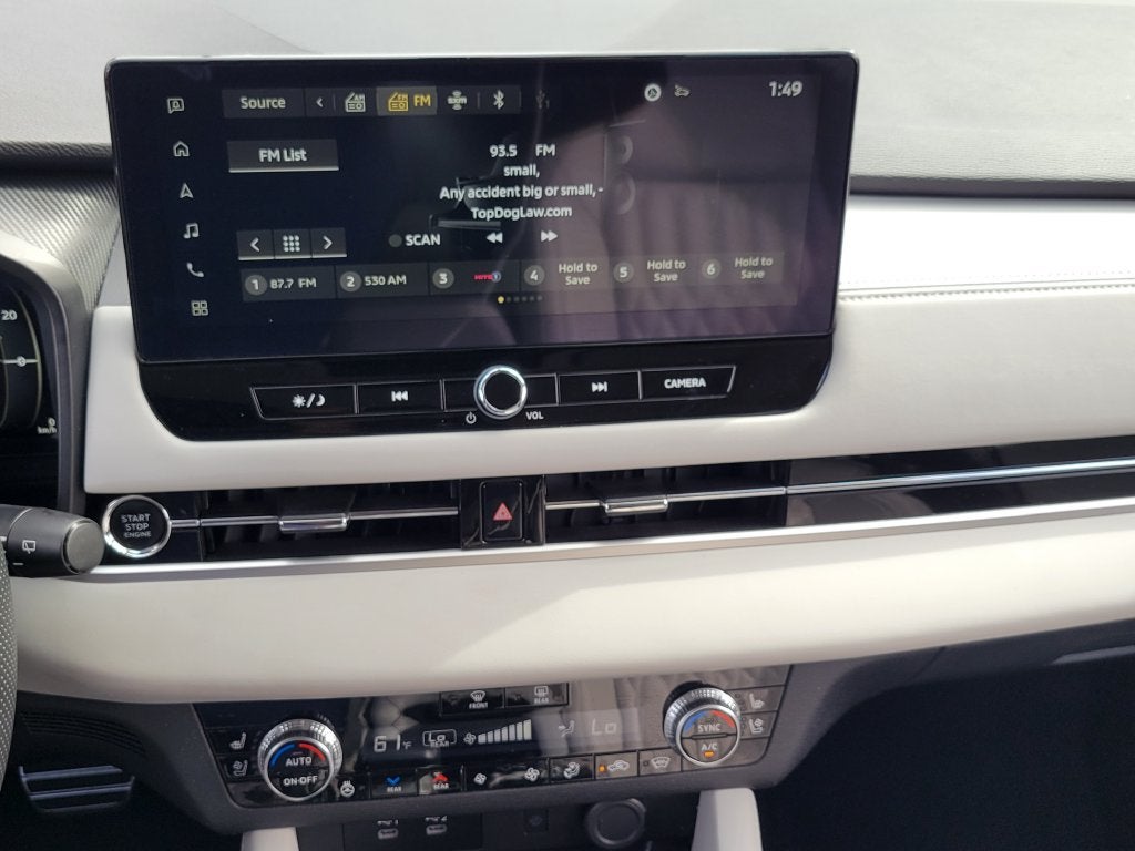 2025 Mitsubishi Outlander Base