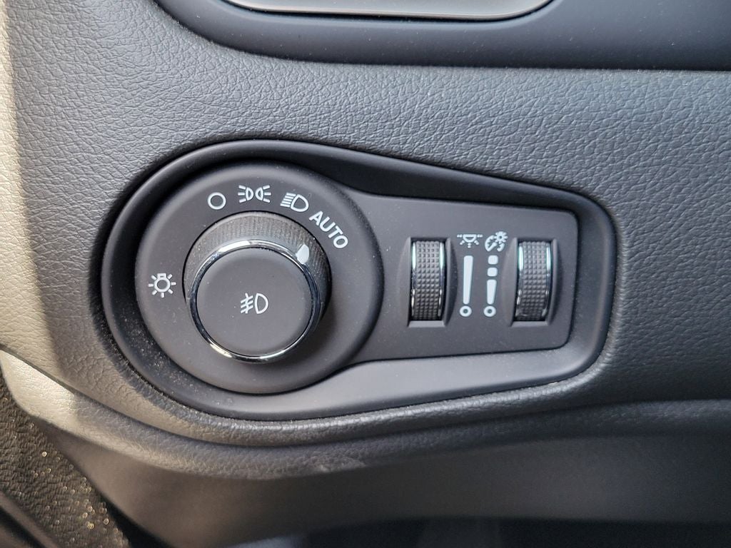 2023 Jeep Renegade Base