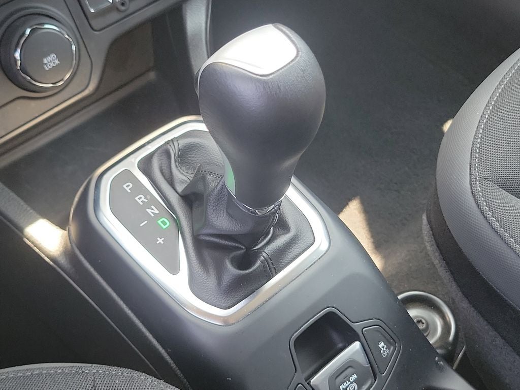 2023 Jeep Renegade Base