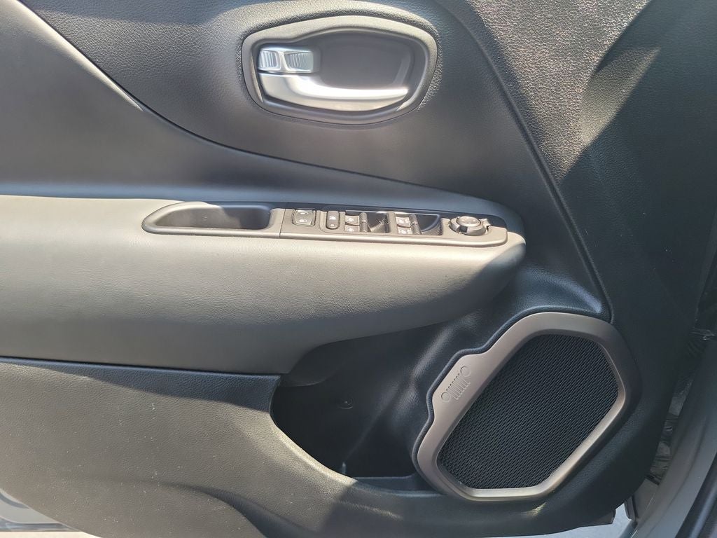 2023 Jeep Renegade Base