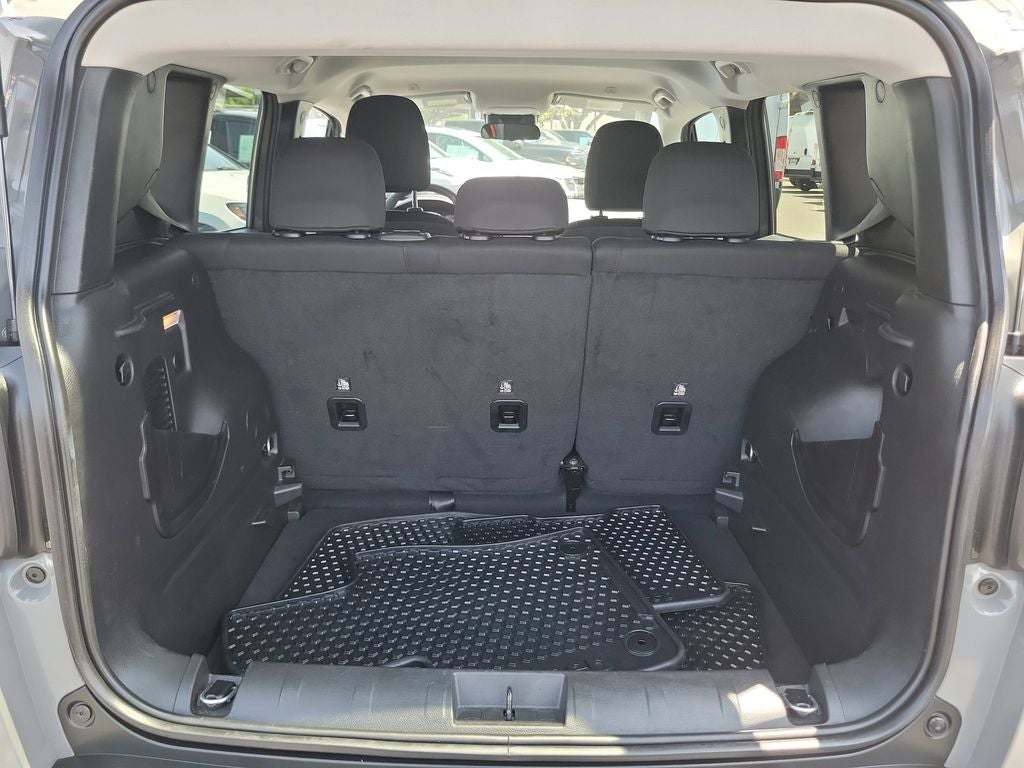 2023 Jeep Renegade Base