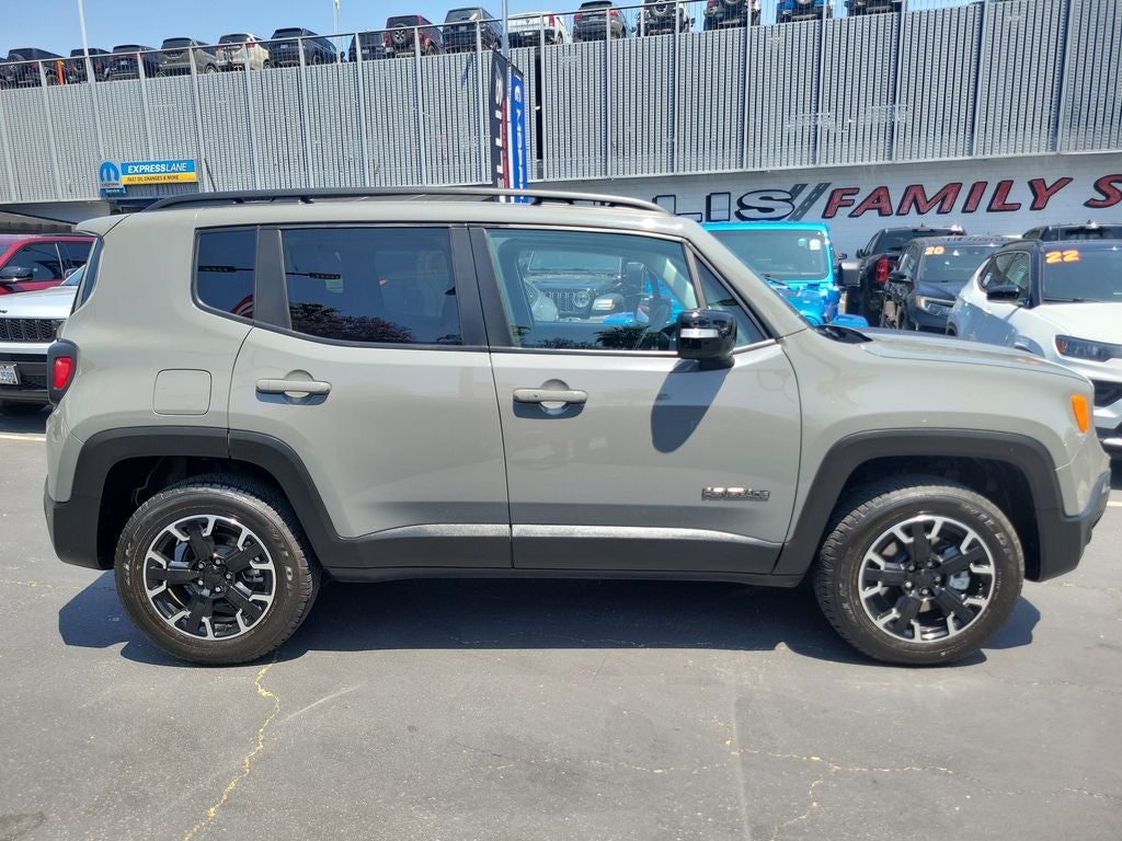 2023 Jeep Renegade Base