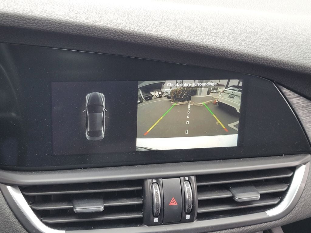 2024 Alfa Romeo Giulia Base