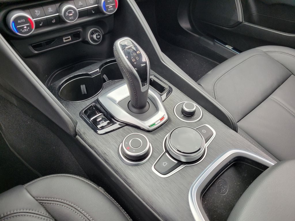 2024 Alfa Romeo Giulia Base