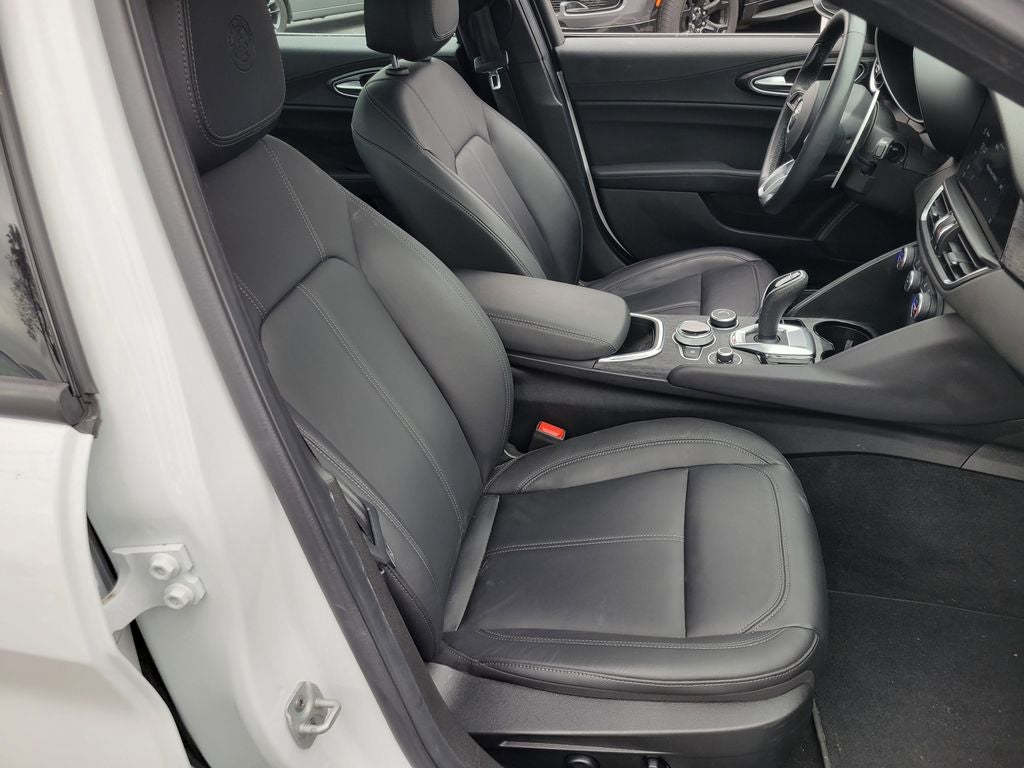 2024 Alfa Romeo Giulia Base