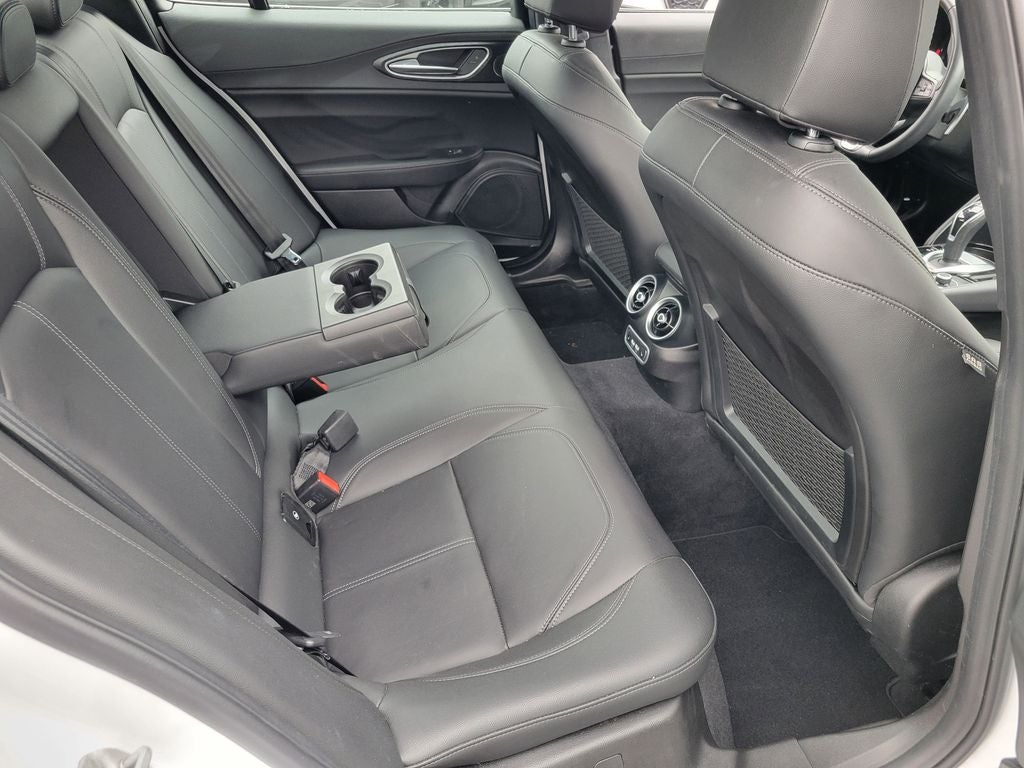 2024 Alfa Romeo Giulia Base