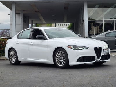 2024 Alfa Romeo Giulia Base