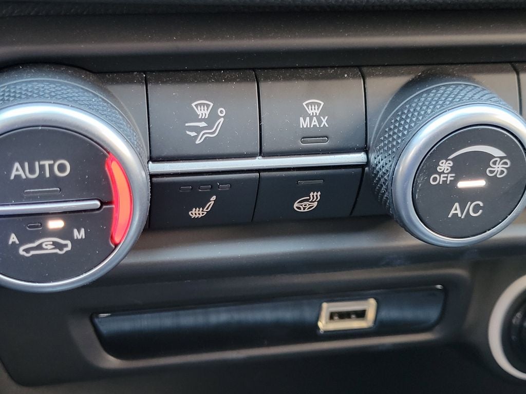 2024 Alfa Romeo Giulia Base