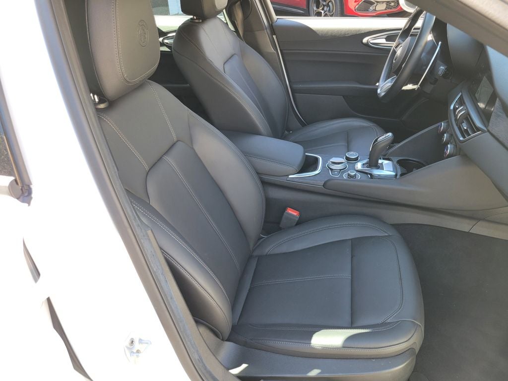 2024 Alfa Romeo Giulia Base