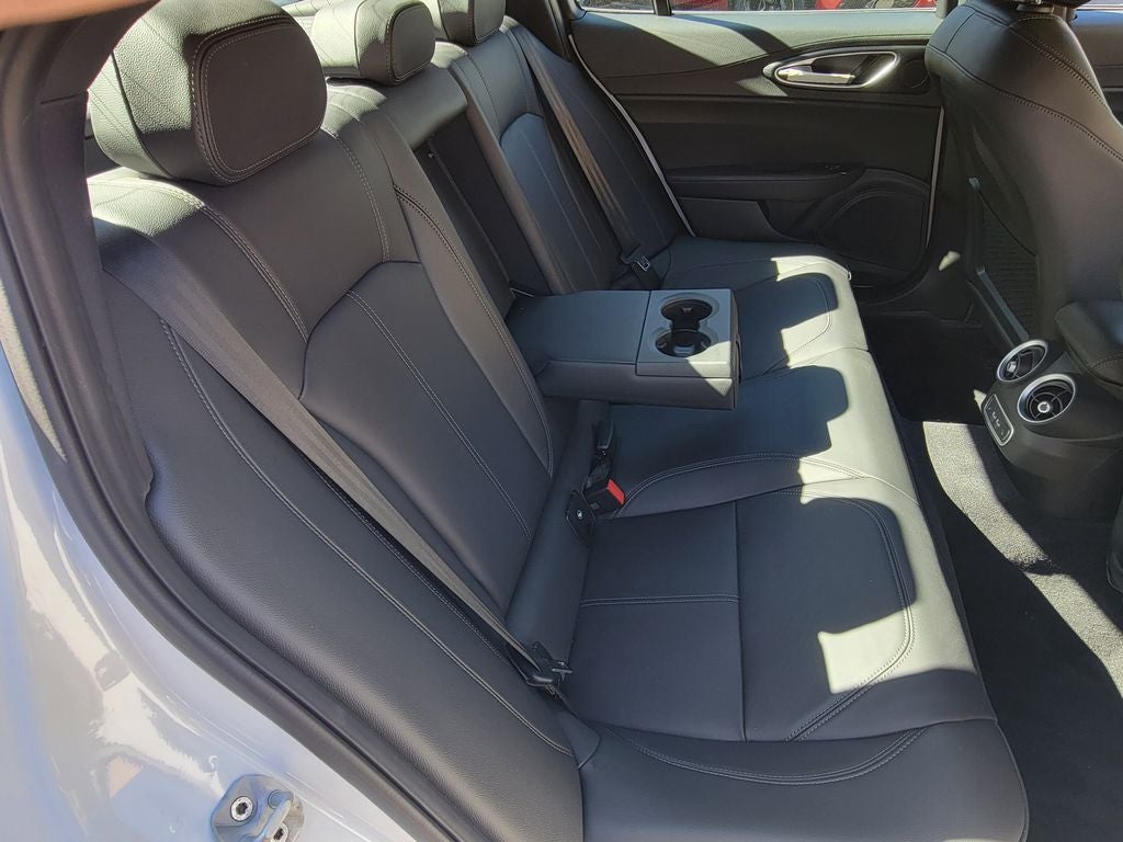 2024 Alfa Romeo Giulia Base