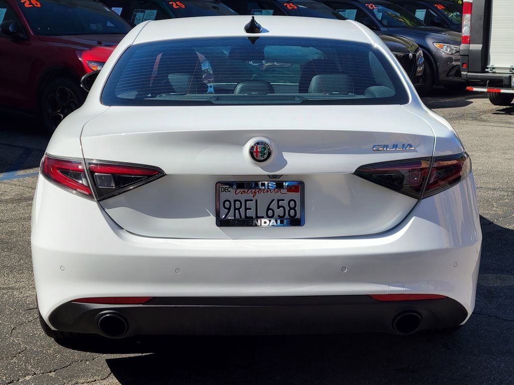 2024 Alfa Romeo Giulia Base