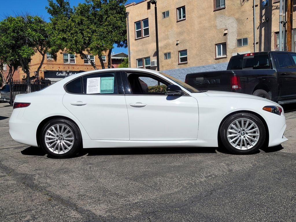 2024 Alfa Romeo Giulia Base