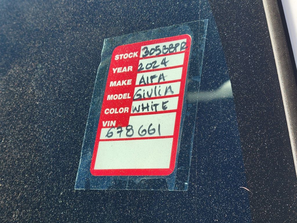 2024 Alfa Romeo Giulia Base