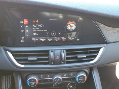 2024 Alfa Romeo Giulia Base