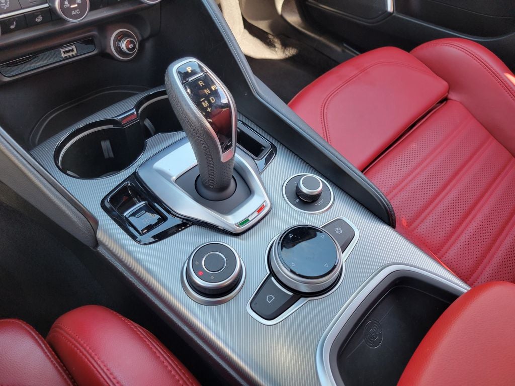 2023 Alfa Romeo Giulia Veloce