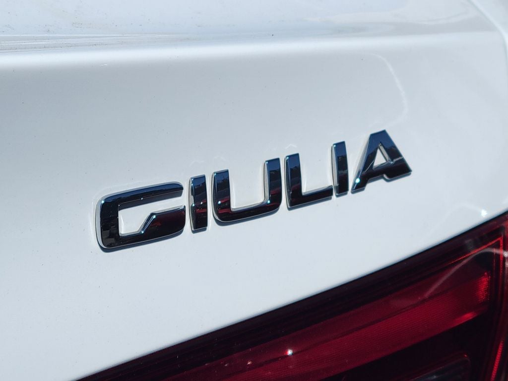 2022 Alfa Romeo Giulia Veloce