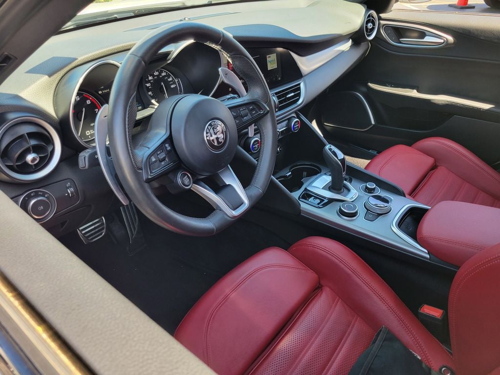 2022 Alfa Romeo Giulia Veloce