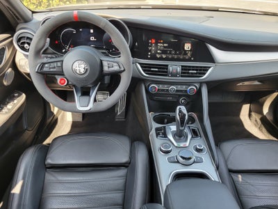 2024 Alfa Romeo Giulia Veloce