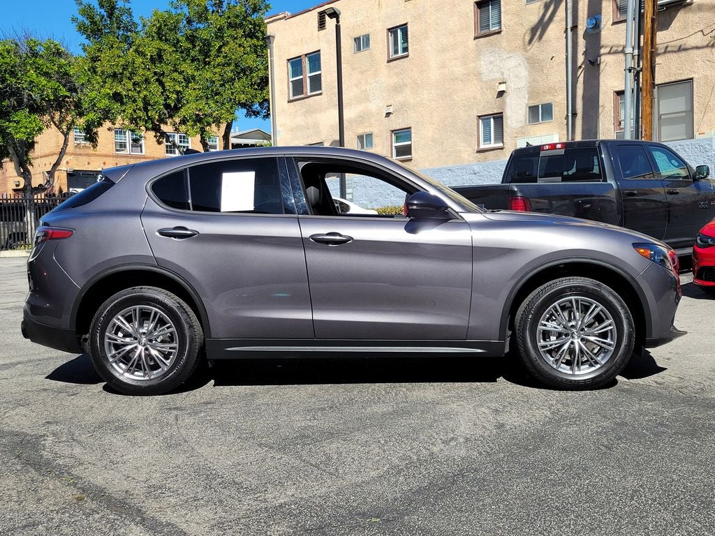 2024 Alfa Romeo Stelvio Sprint