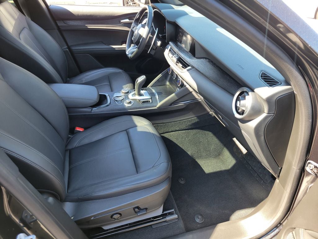 2024 Alfa Romeo Stelvio Sprint