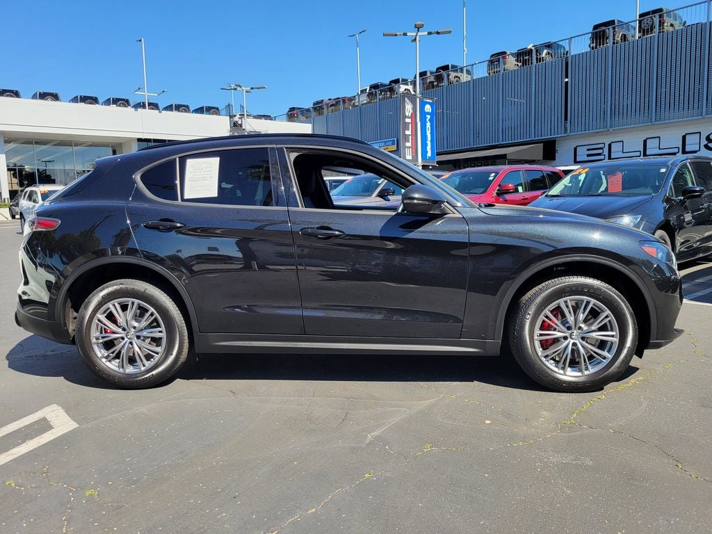 2024 Alfa Romeo Stelvio Sprint