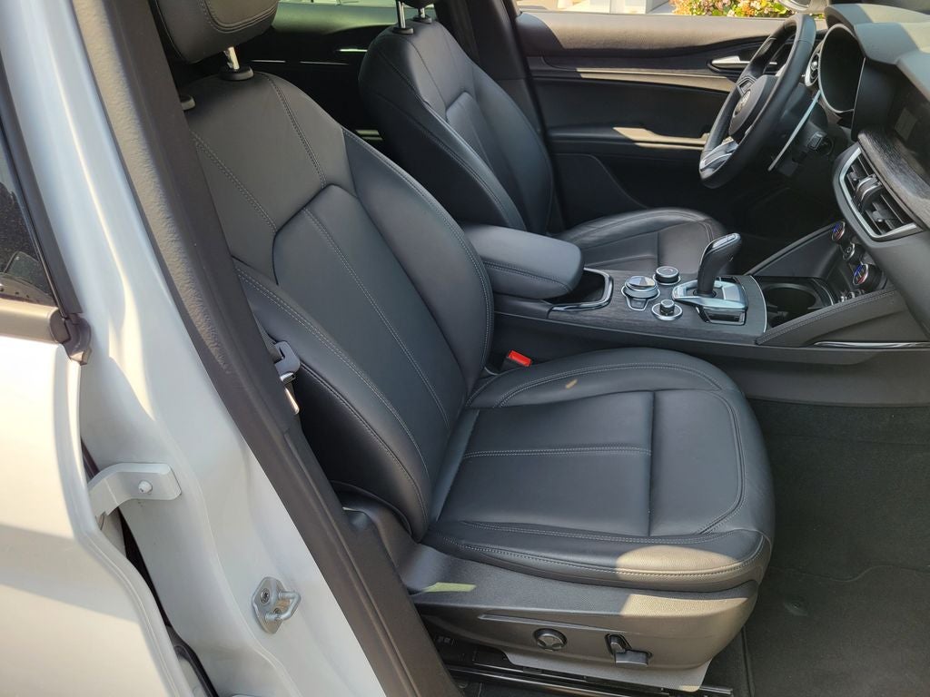 2024 Alfa Romeo Stelvio Sprint