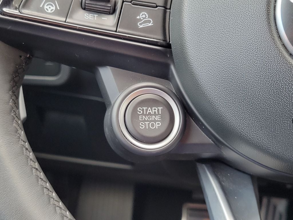 2023 Alfa Romeo Stelvio Veloce