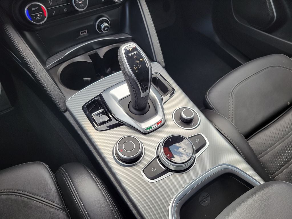 2023 Alfa Romeo Stelvio Veloce