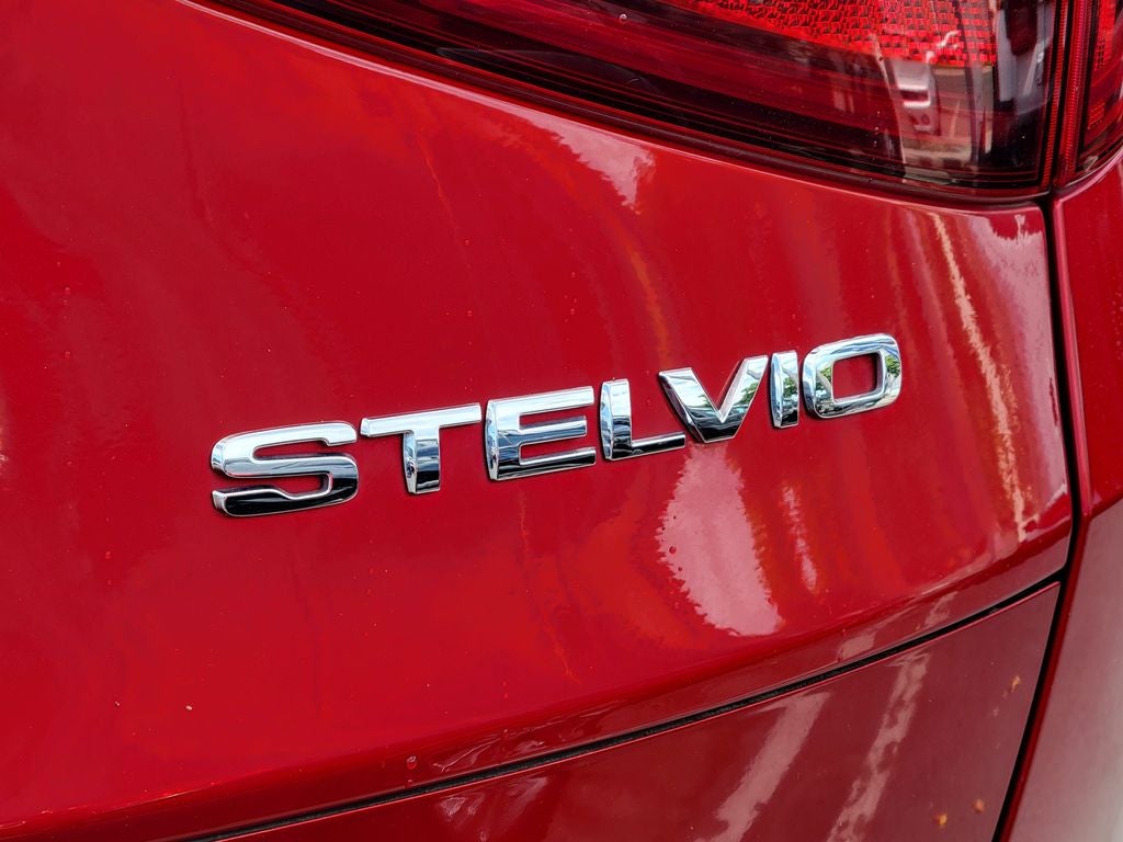 2023 Alfa Romeo Stelvio Veloce