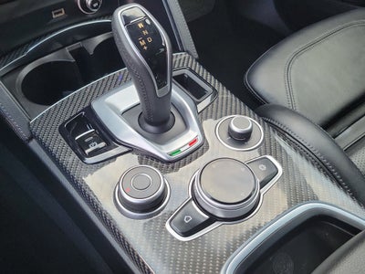 2022 Alfa Romeo Stelvio Quadrifoglio