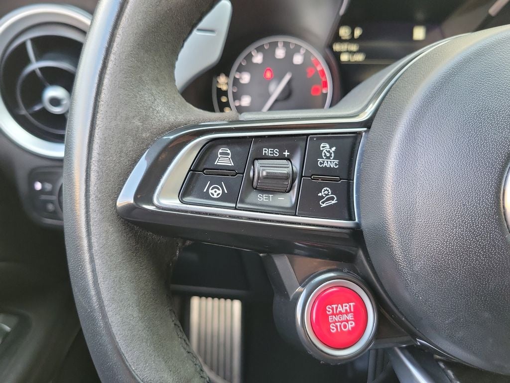 2022 Alfa Romeo Stelvio Quadrifoglio