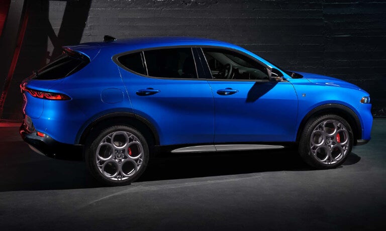 2024 Alfa Romeo Tonale exterior garage