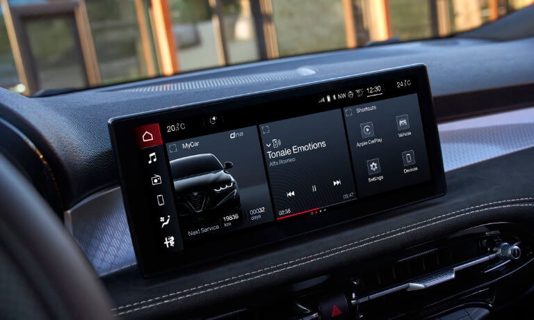 2026 Alfa Romeo Tonale Interior Infotainment System